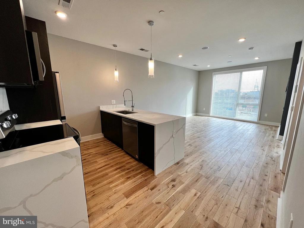 1000 W GIRARD AVENUE Unit: 419