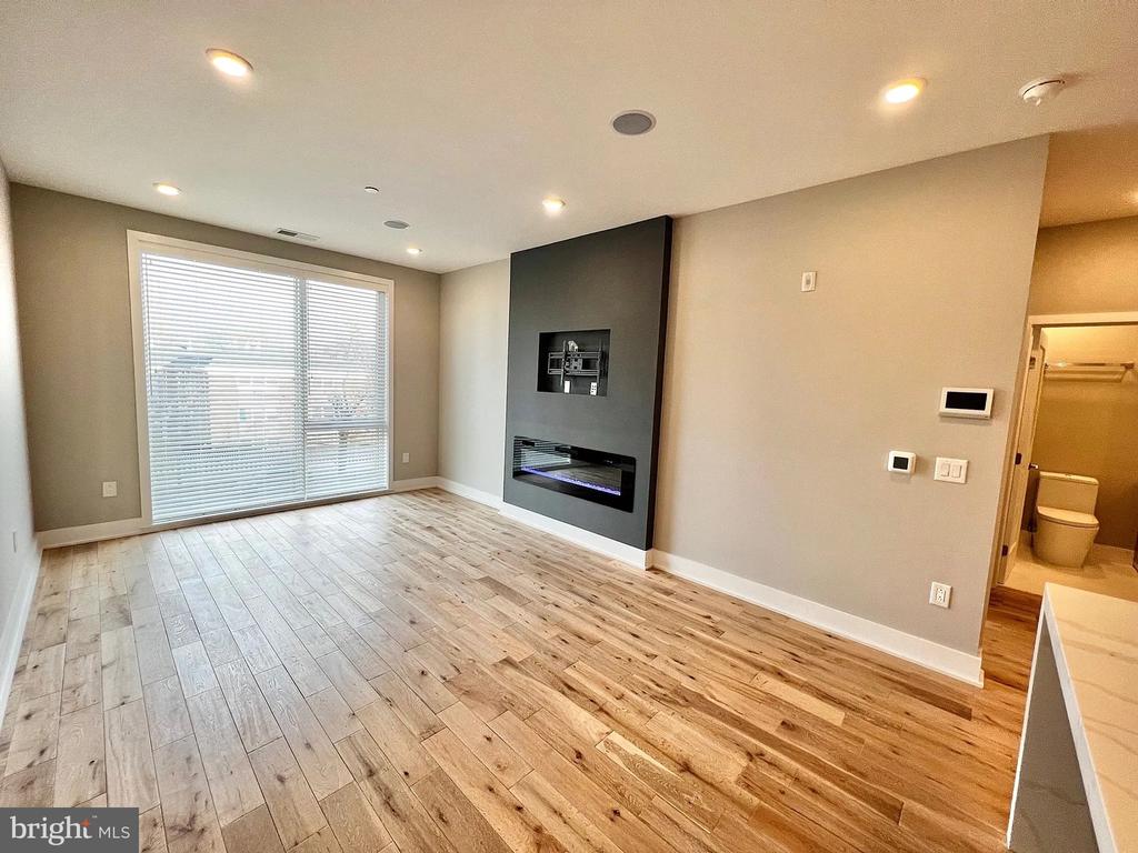 1000 W GIRARD AVENUE Unit: 419