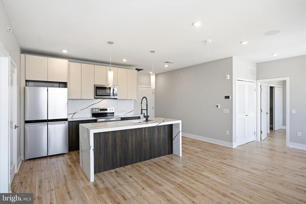 1000 W GIRARD AVENUE Unit: 419