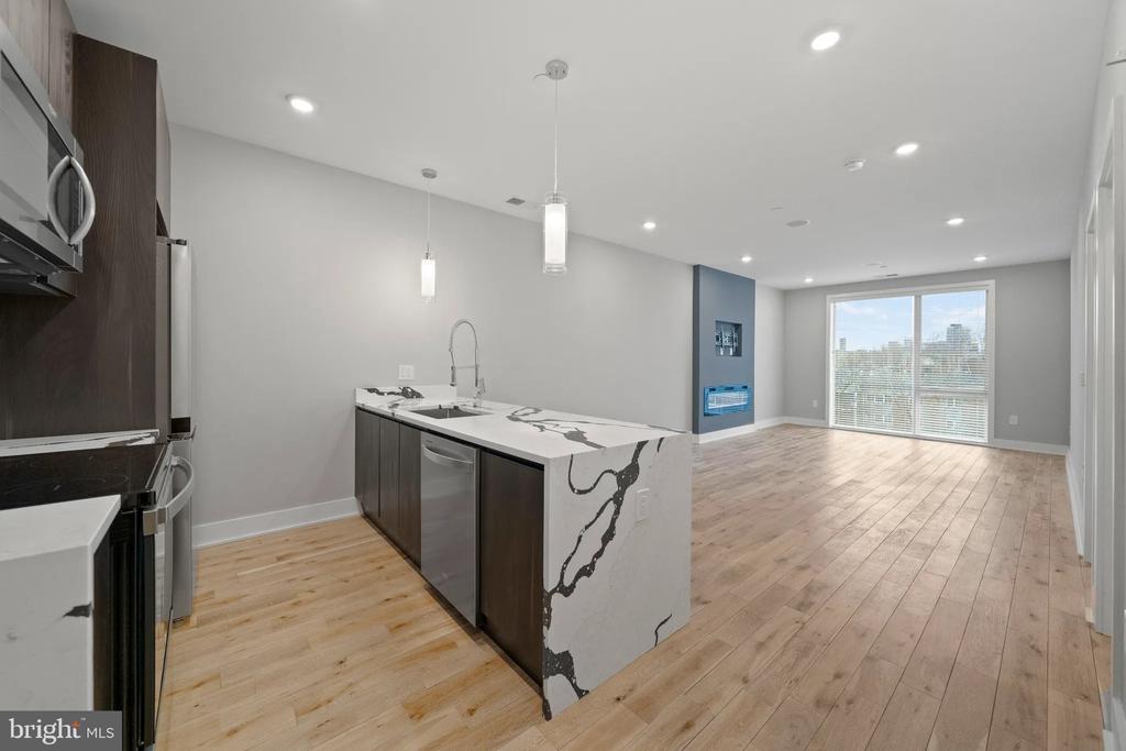 1000 W GIRARD AVENUE Unit: 419