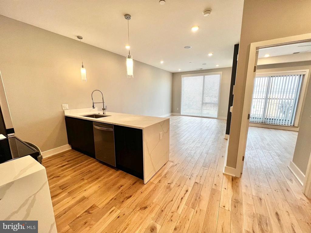 1000 W GIRARD AVENUE Unit: 419
