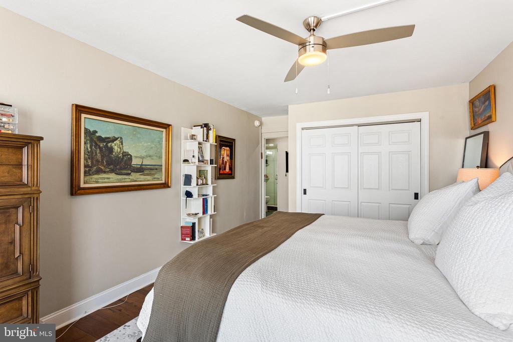 200 LOCUST STREET Unit: 16DN