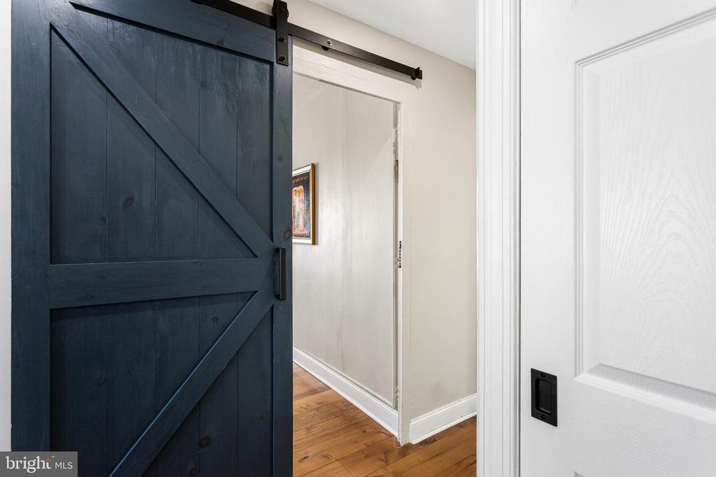 200 LOCUST STREET Unit: 16DN
