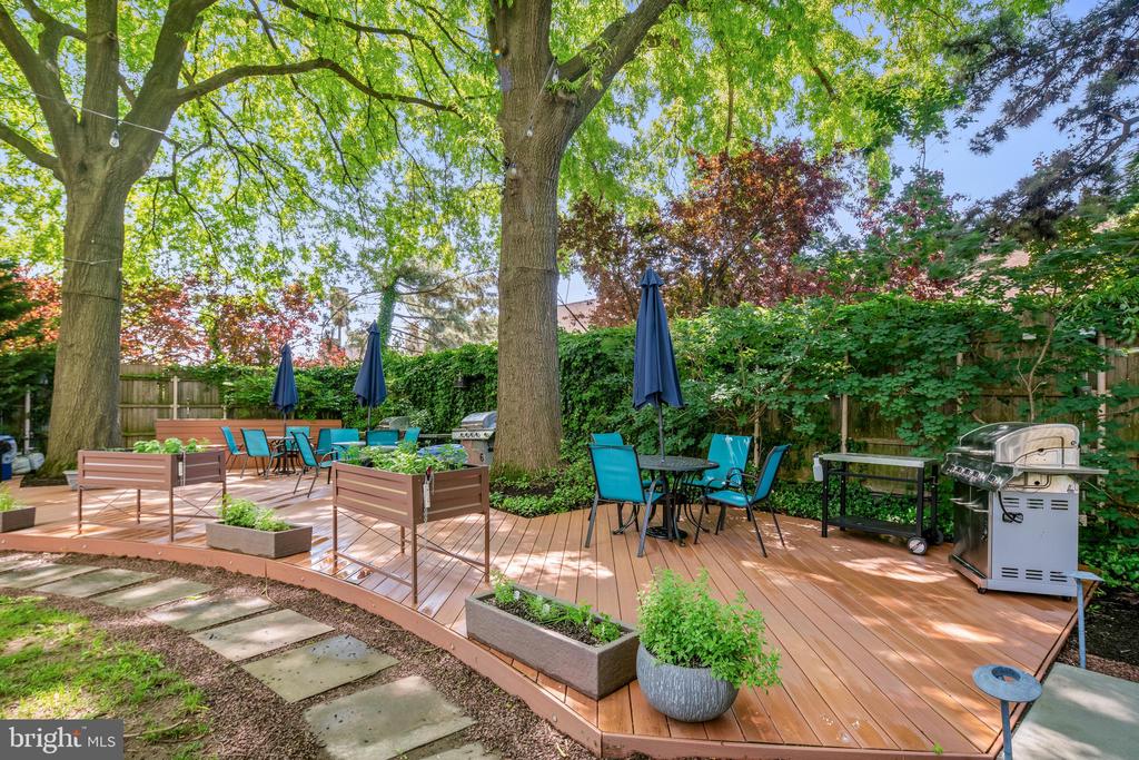 200 LOCUST STREET Unit: 16DN
