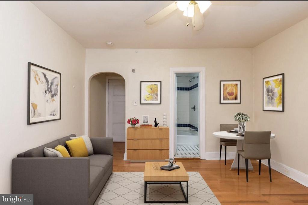 314 S 12TH STREET Unit: 2R