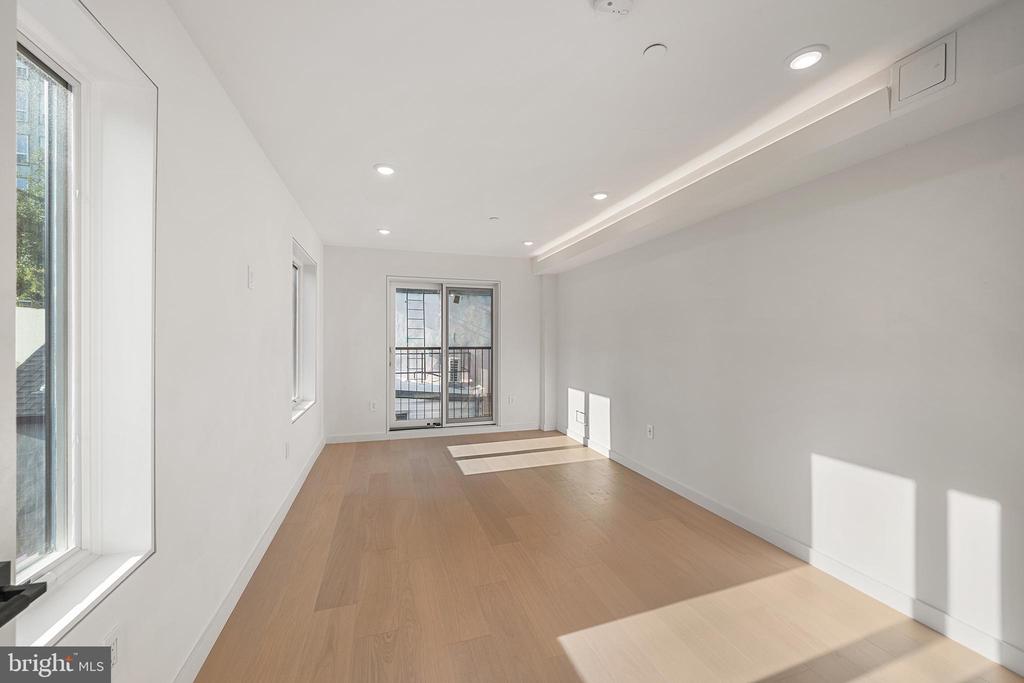 1923 MANNING STREET