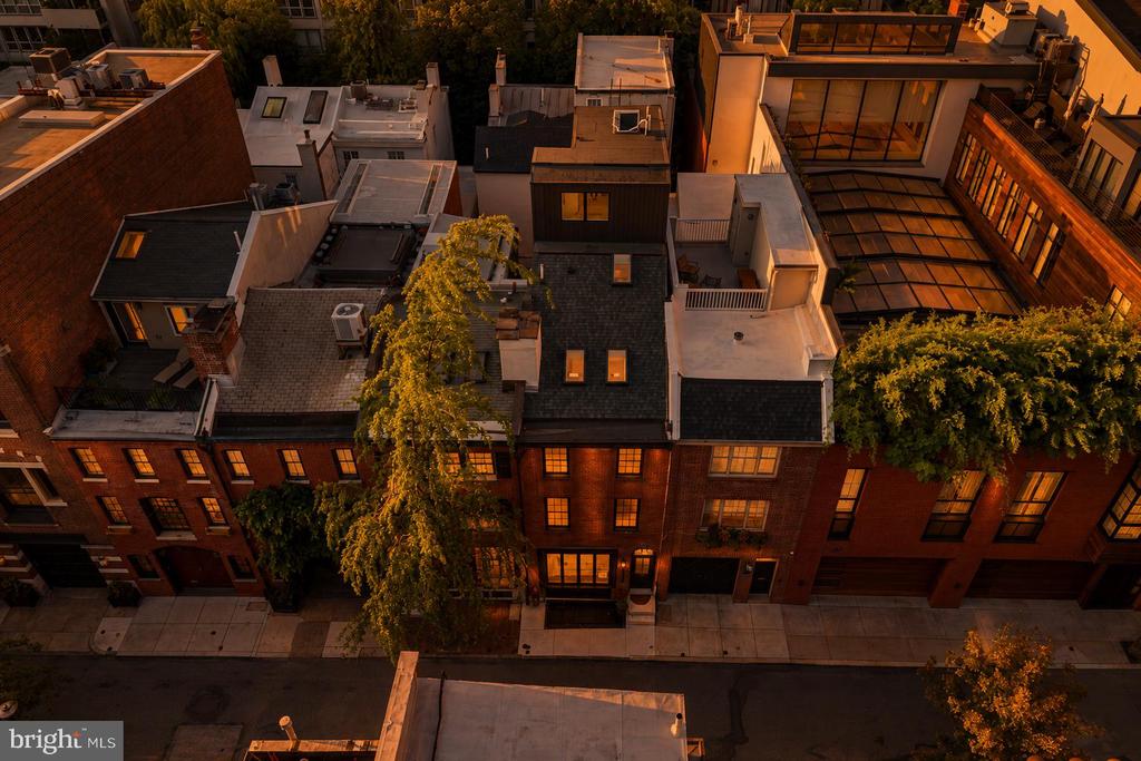 1923 MANNING STREET