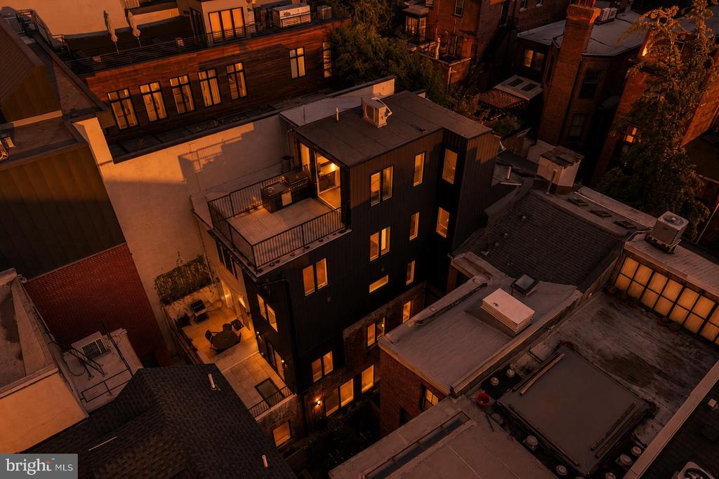 1923 MANNING STREET
