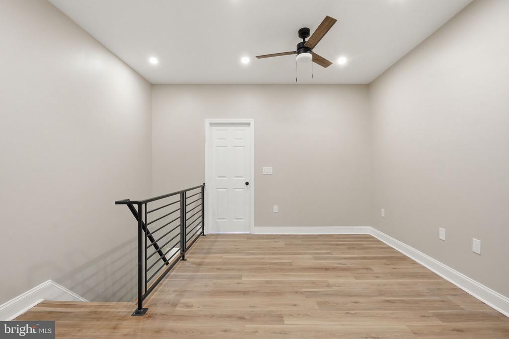 865 N 47TH STREET Unit: 2