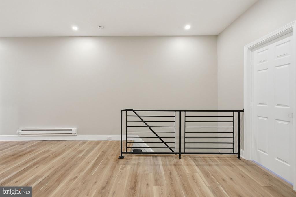865 N 47TH STREET Unit: 2