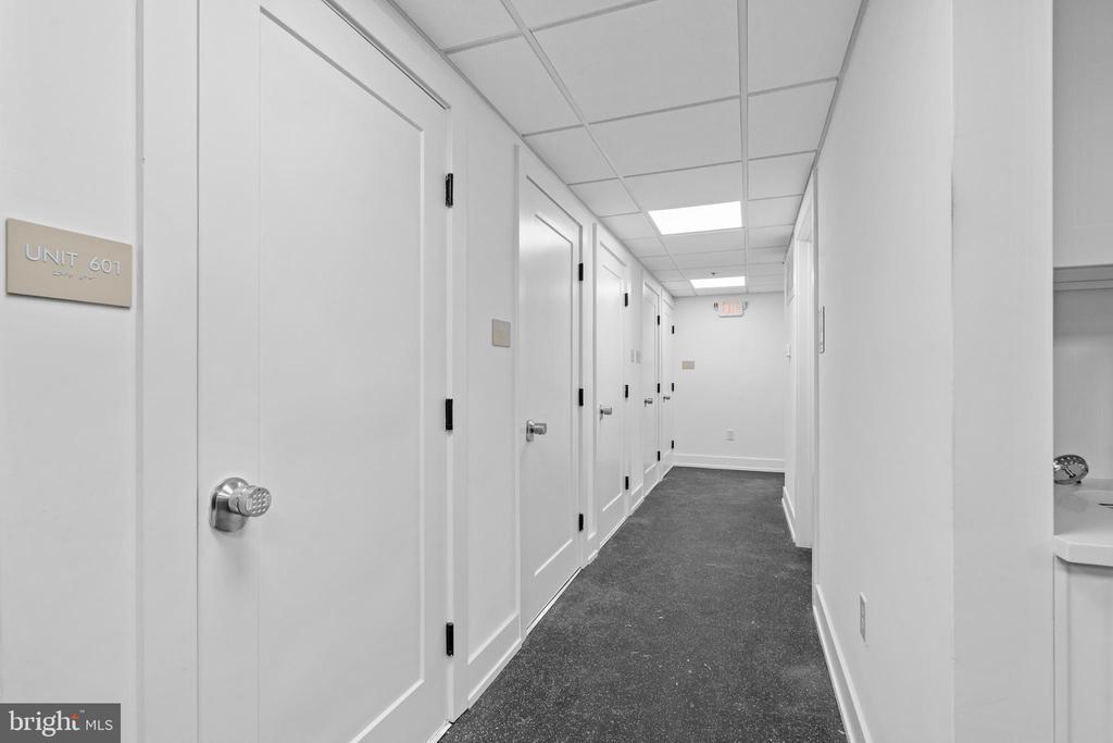 160 N 2ND STREET Unit: 301