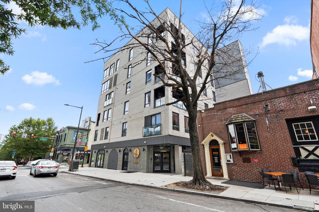 160 N 2ND STREET Unit: 301