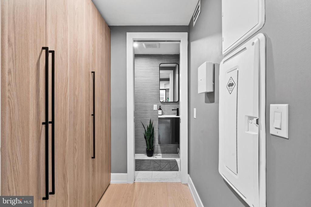 160 N 2ND STREET Unit: 301
