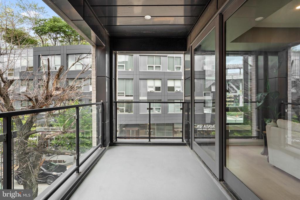 160 N 2ND STREET Unit: 301