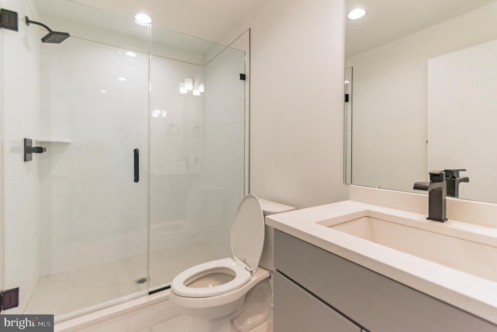 3111 PARKVIEW WALK