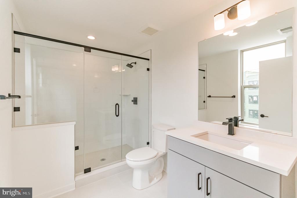 3111 PARKVIEW WALK