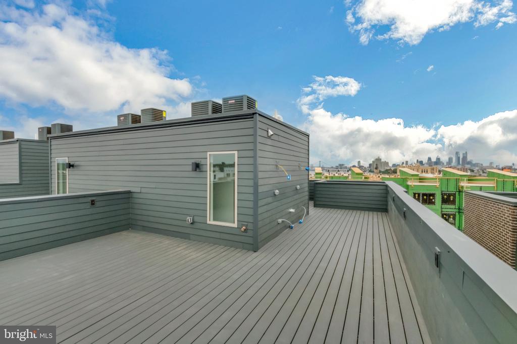 3111 PARKVIEW WALK