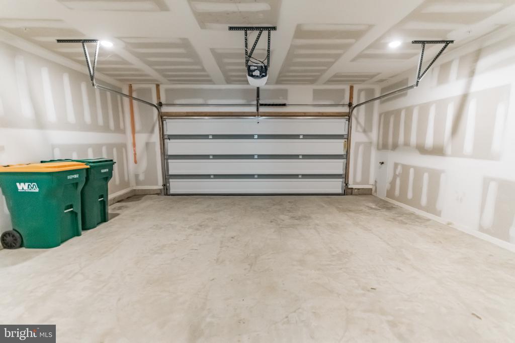 3111 PARKVIEW WALK