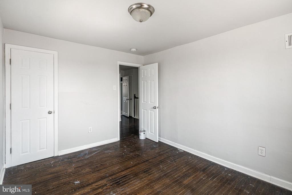 7436 DREXEL ROAD