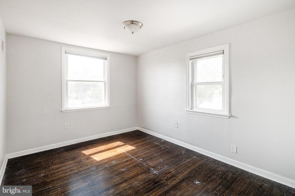 7436 DREXEL ROAD