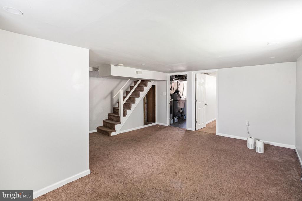 7436 DREXEL ROAD