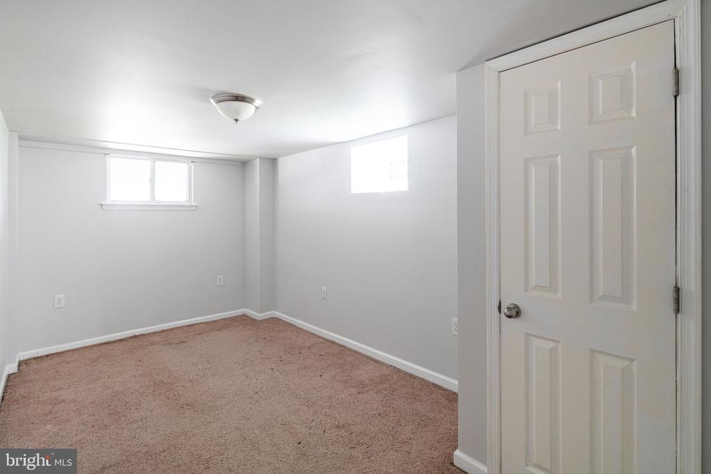 7436 DREXEL ROAD