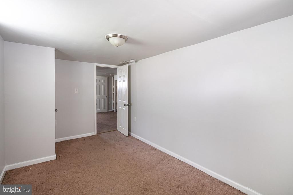 7436 DREXEL ROAD
