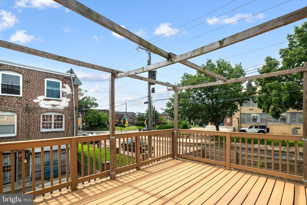 7436 DREXEL ROAD