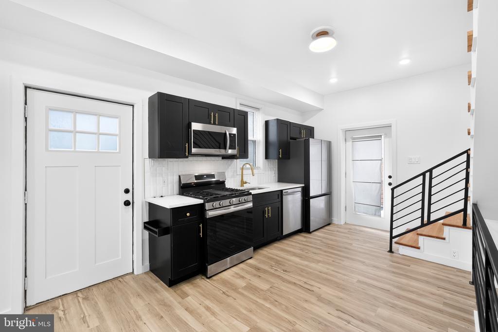 2613 TULIP STREET