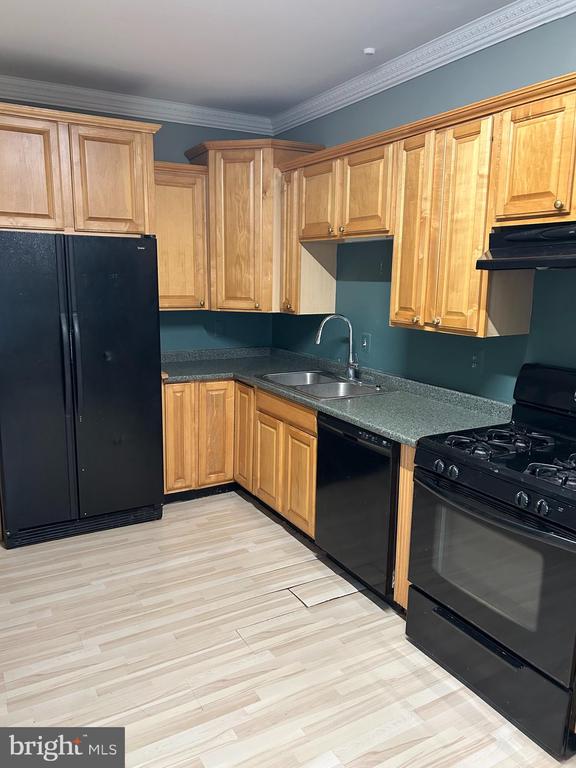 129 GAY STREET Unit: 2