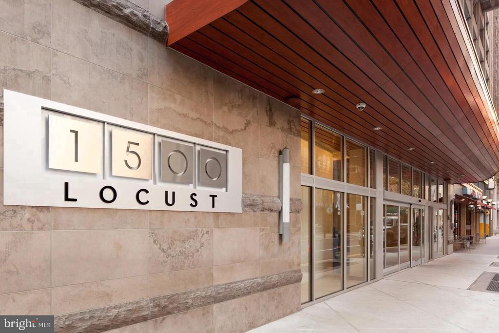 1500 LOCUST STREET Unit: 3714