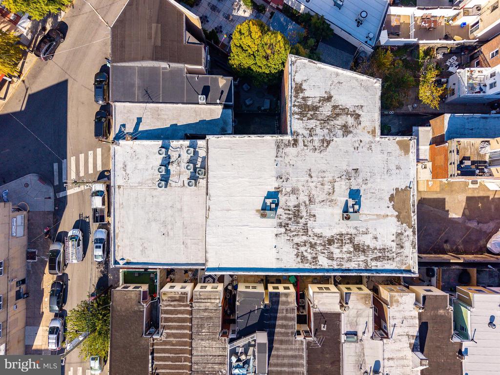 1939 S JUNIPER STREET