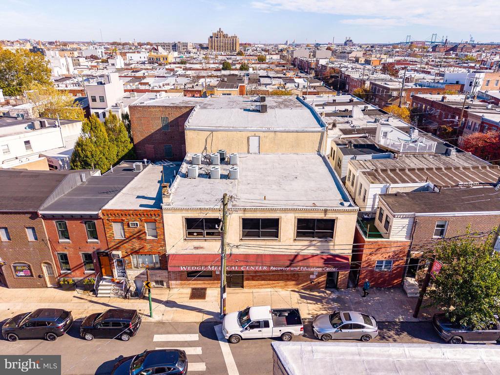 1939 S JUNIPER STREET
