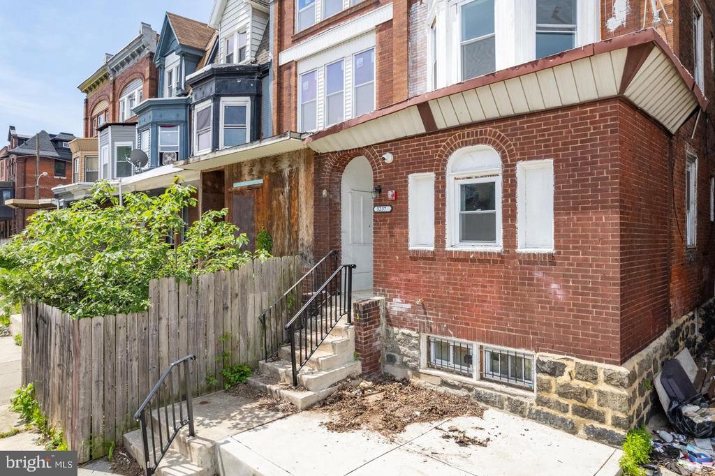 5237 CHESTER AVENUE Unit: 5