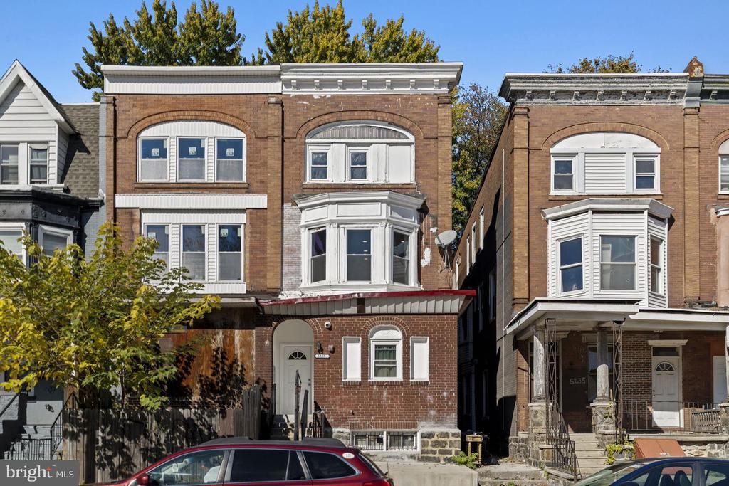 5237 CHESTER AVENUE Unit: 5