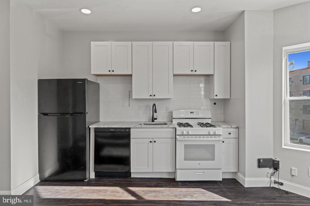 5237 CHESTER AVENUE Unit: 5