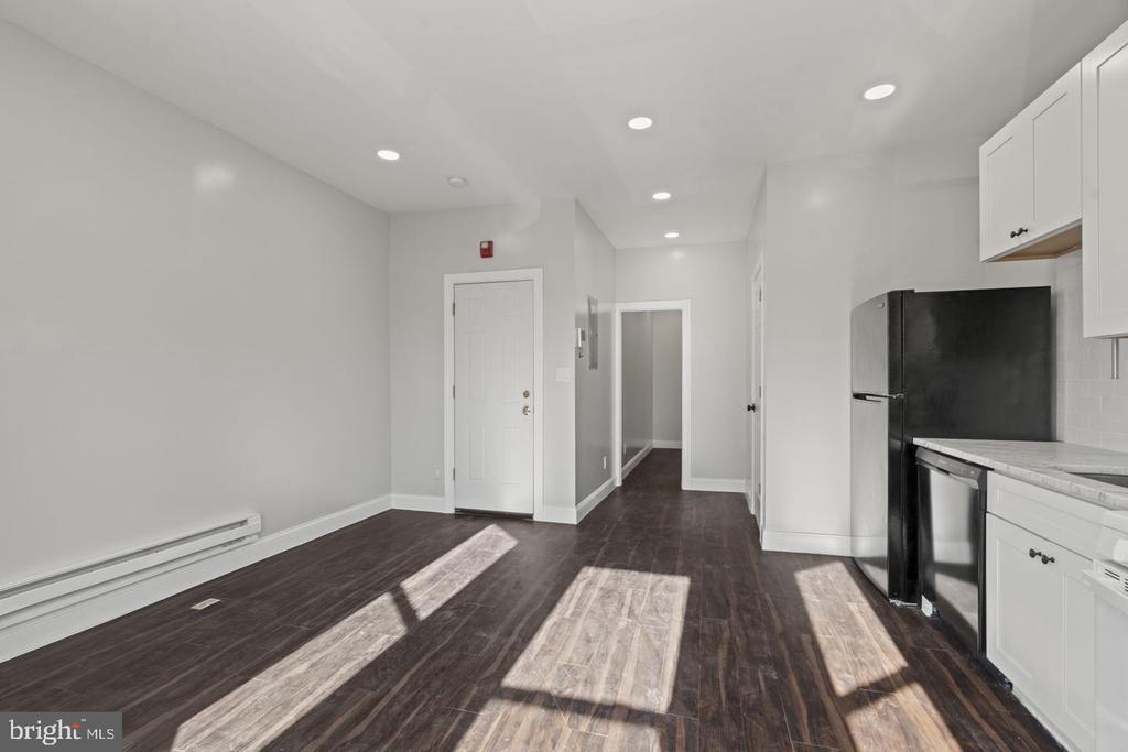 5237 CHESTER AVENUE Unit: 5