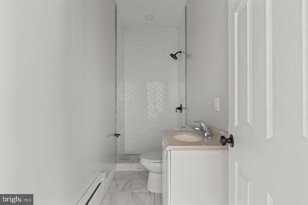 5237 CHESTER AVENUE Unit: 5