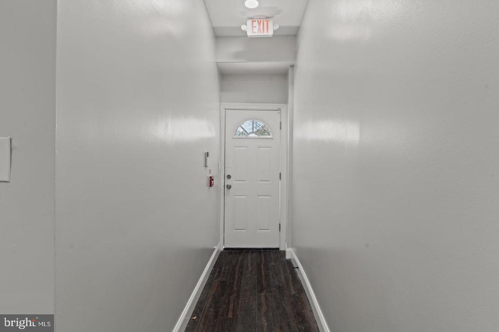 5237 CHESTER AVENUE Unit: 5