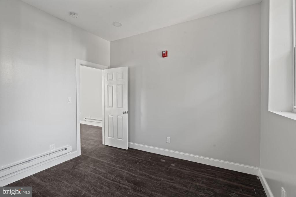 5237 CHESTER AVENUE Unit: 5