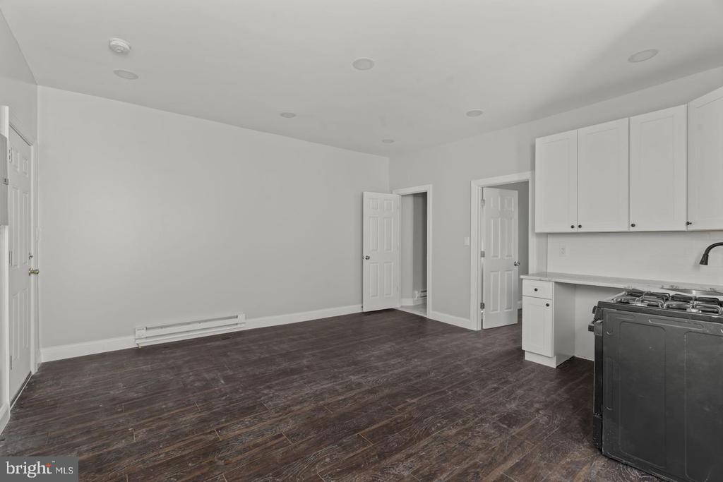 5237 CHESTER AVENUE Unit: 5