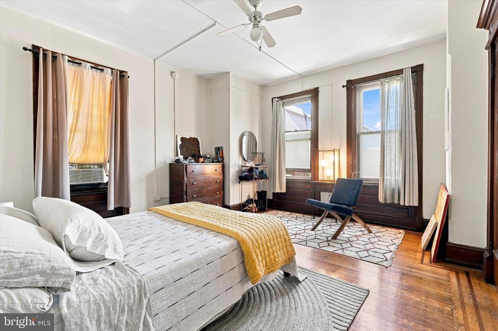 825 S 49TH STREET