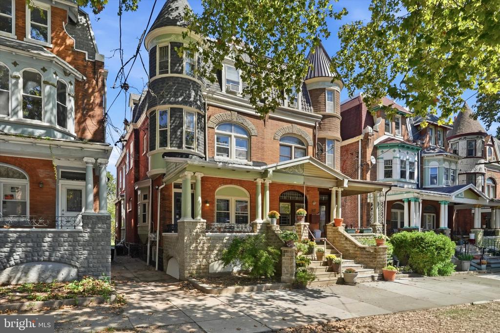 825 S 49TH STREET