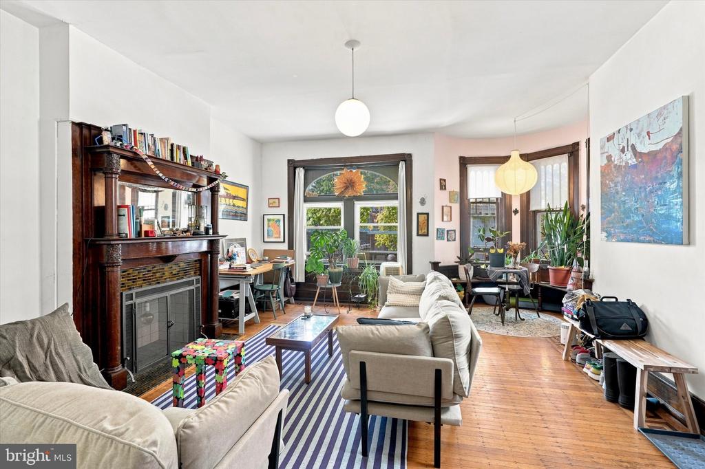 825 S 49TH STREET