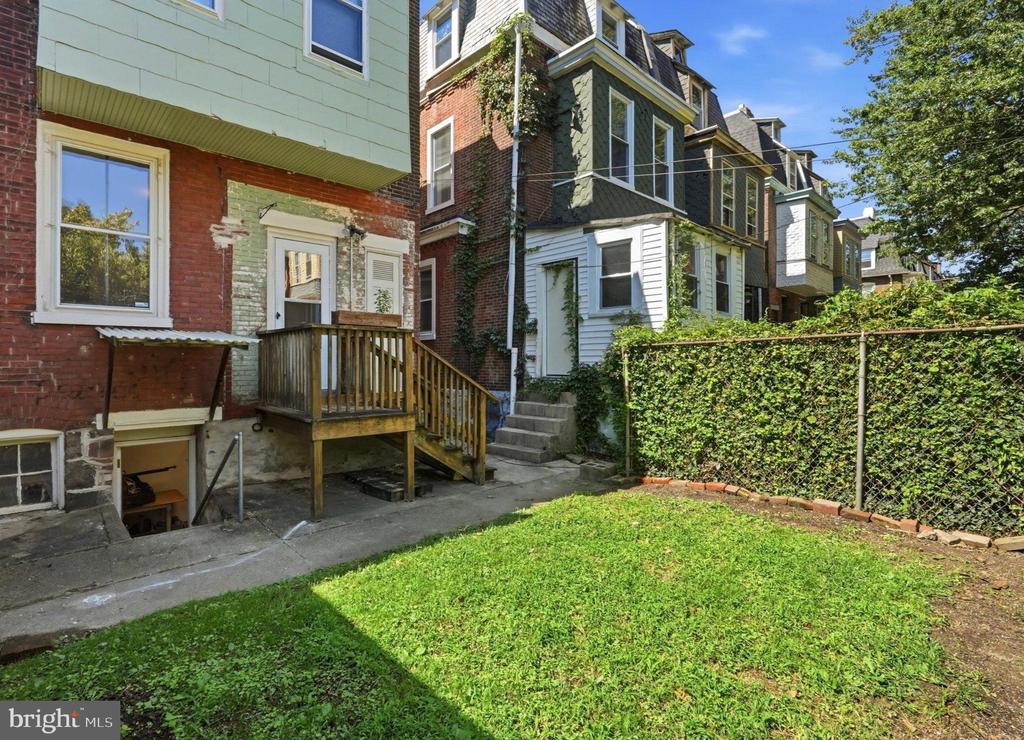 825 S 49TH STREET