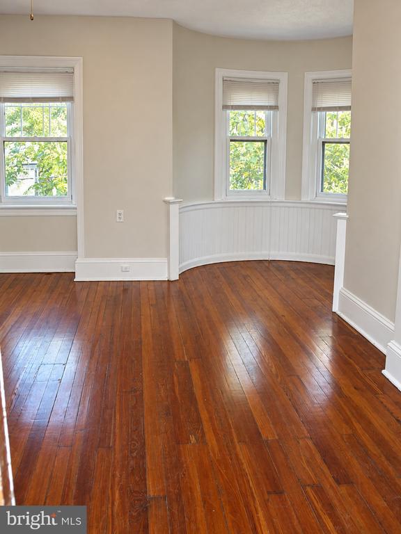 825 S 49TH STREET