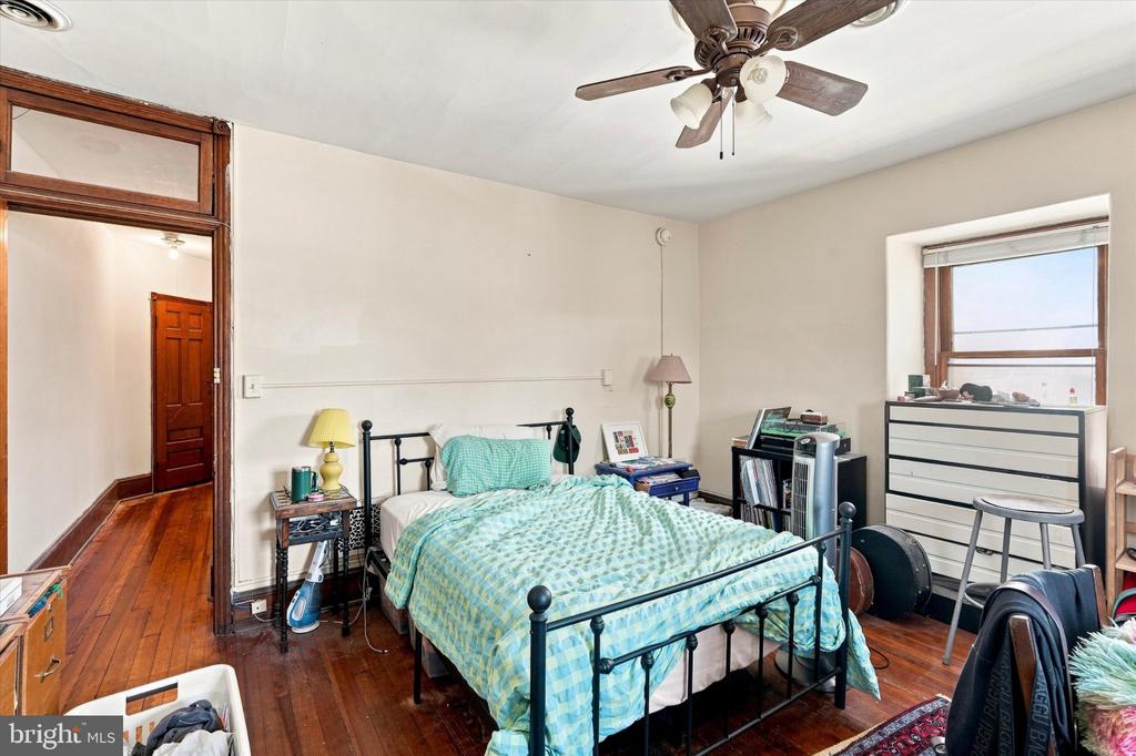 825 S 49TH STREET
