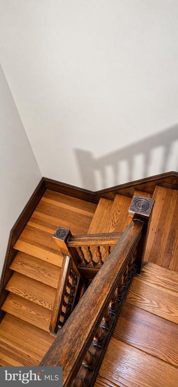 825 S 49TH STREET