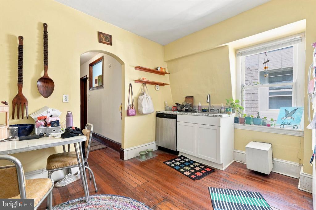 825 S 49TH STREET