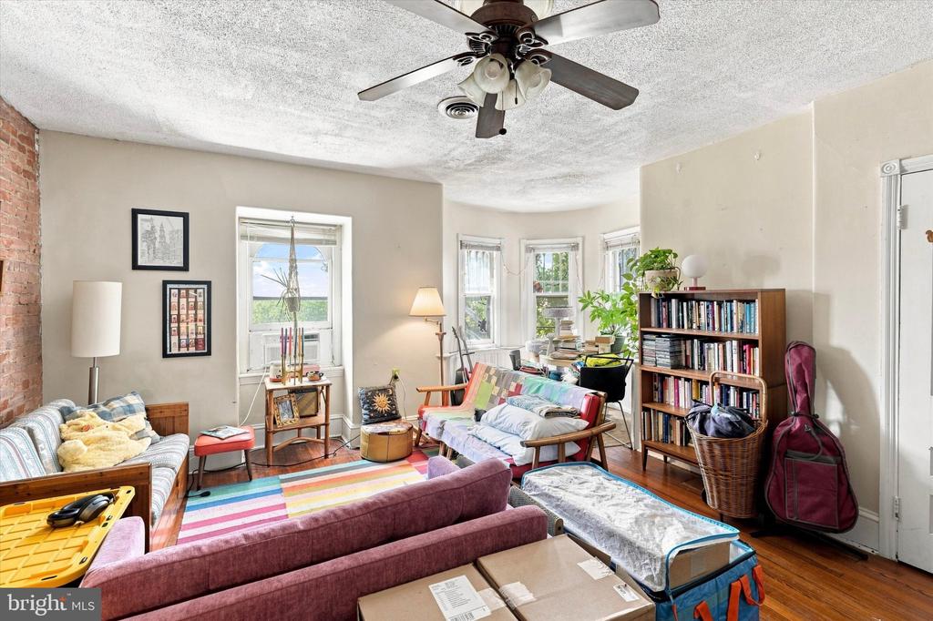 825 S 49TH STREET